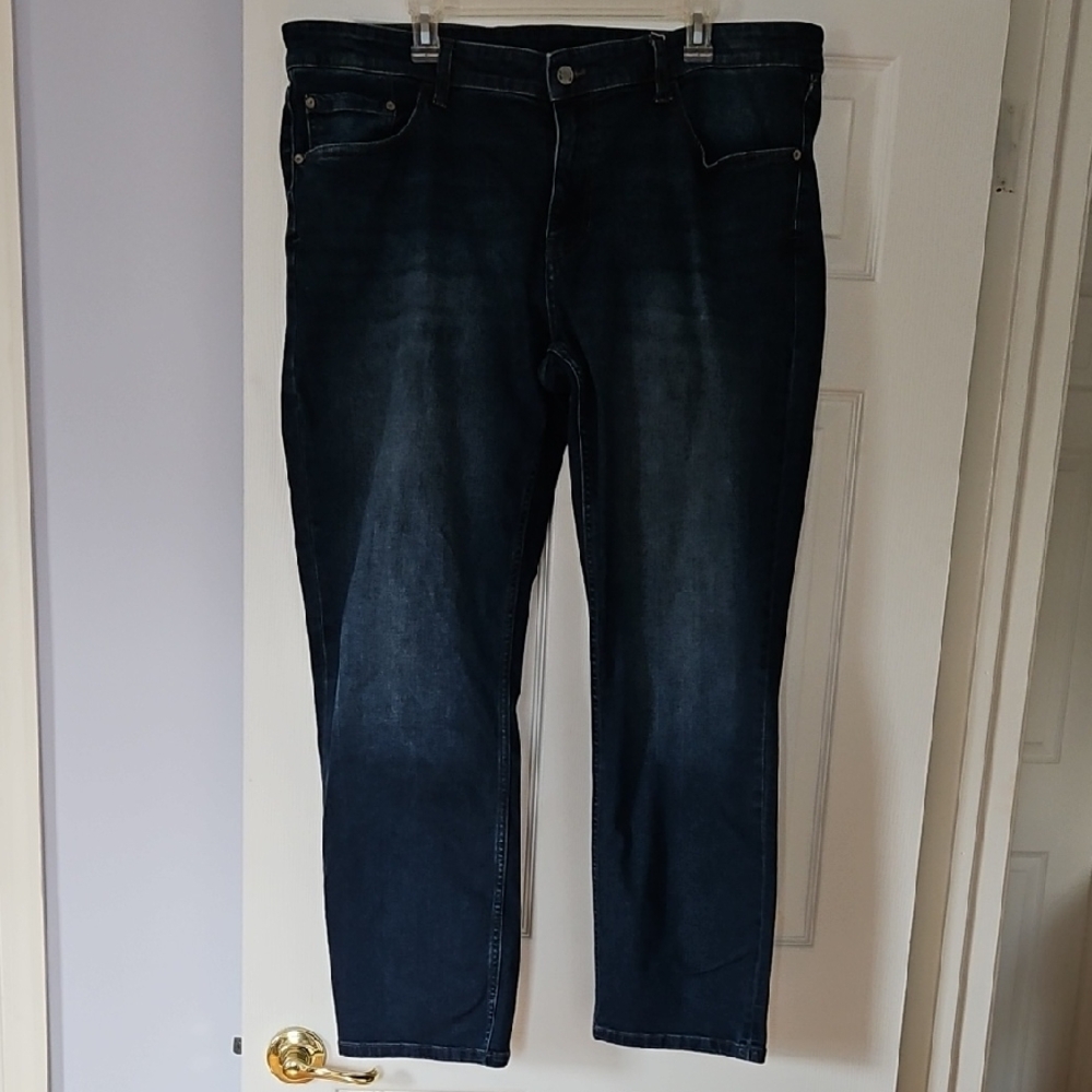 Men's Izod Jeans Straight Fit 40x30. Comfort Stretch. Relisted 6/2026